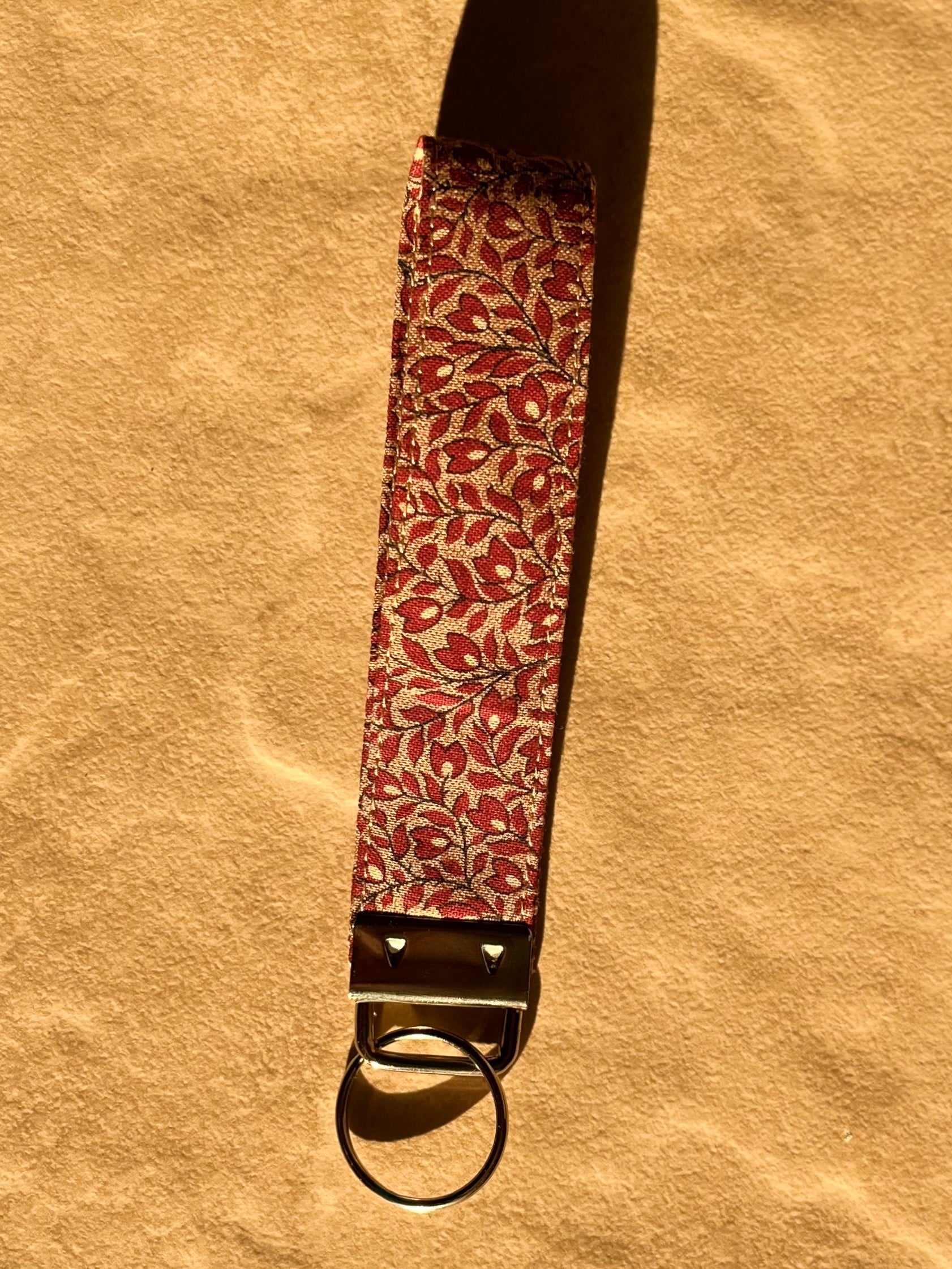 90s Bloom Wristlet