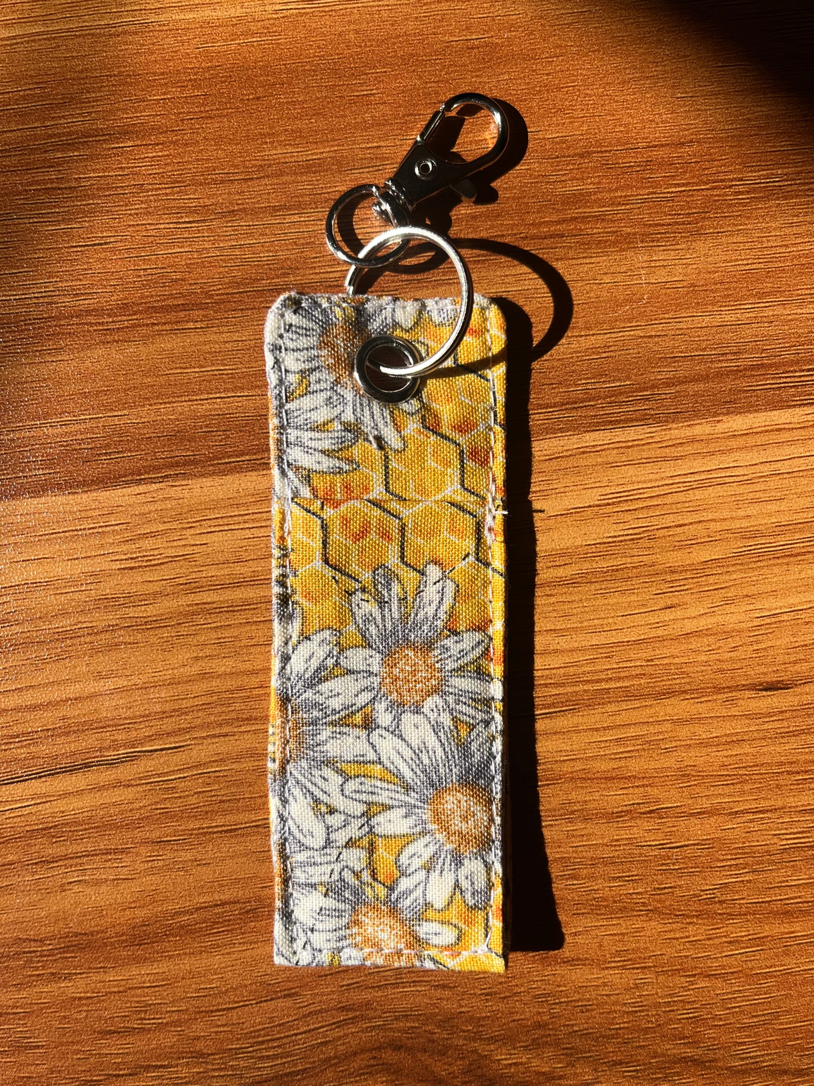 Daisy Honeycomb Print Chapstick/Lipstick Carrier
