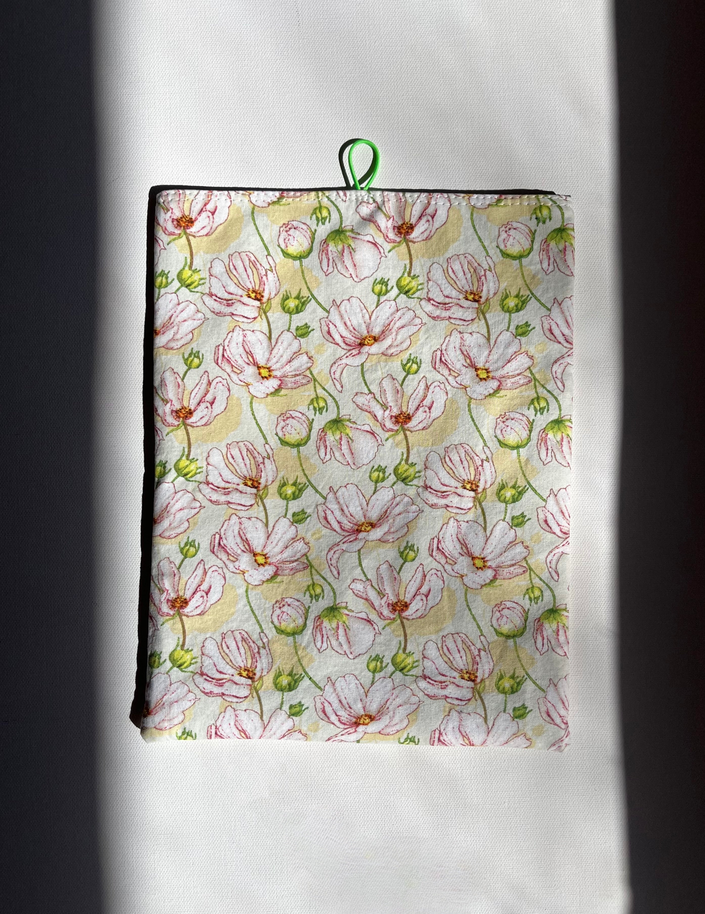 Blooming Spring Print w Front Pocket Book Sleeve