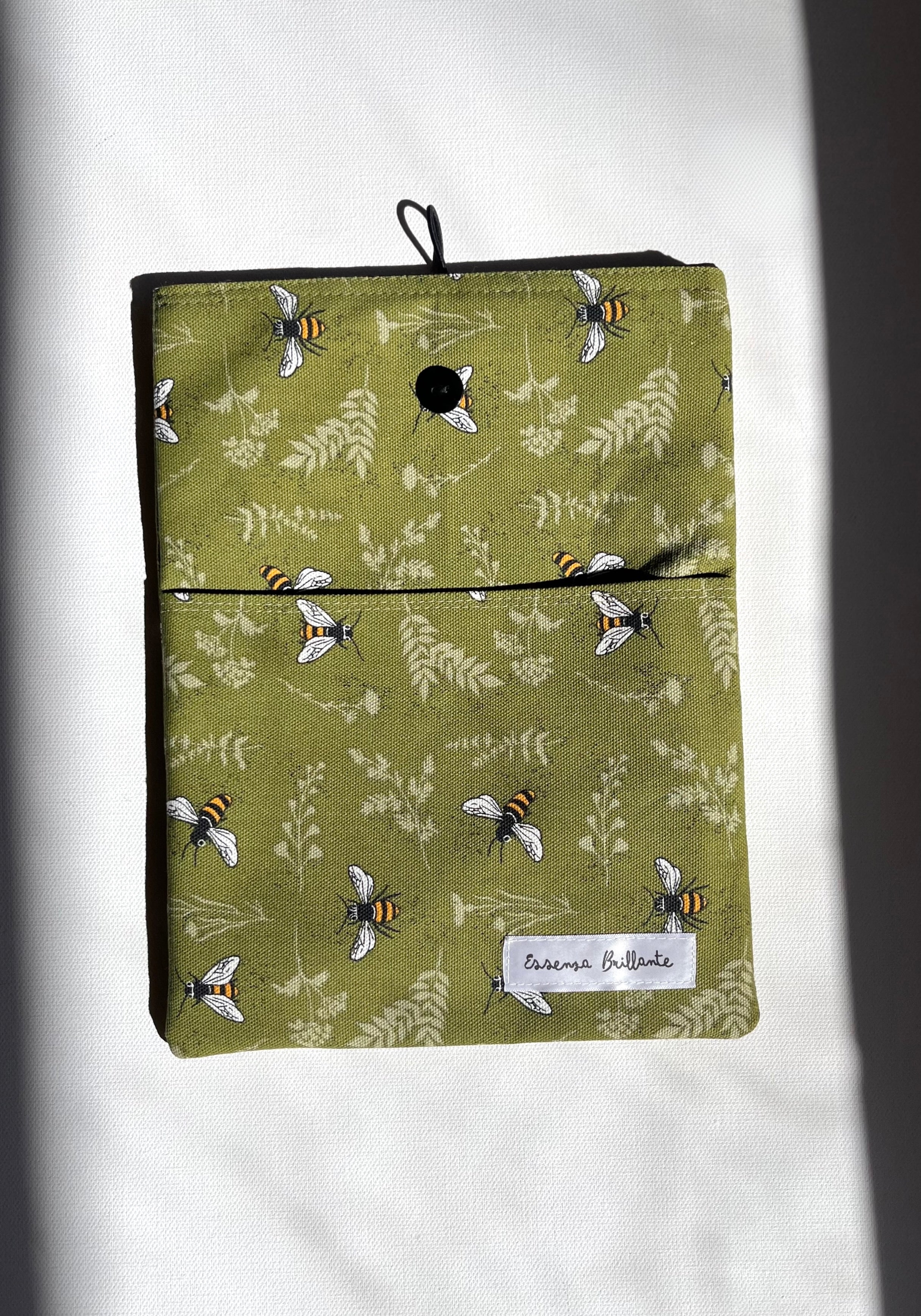 Bee Print w Front Pocket Book Sleeve