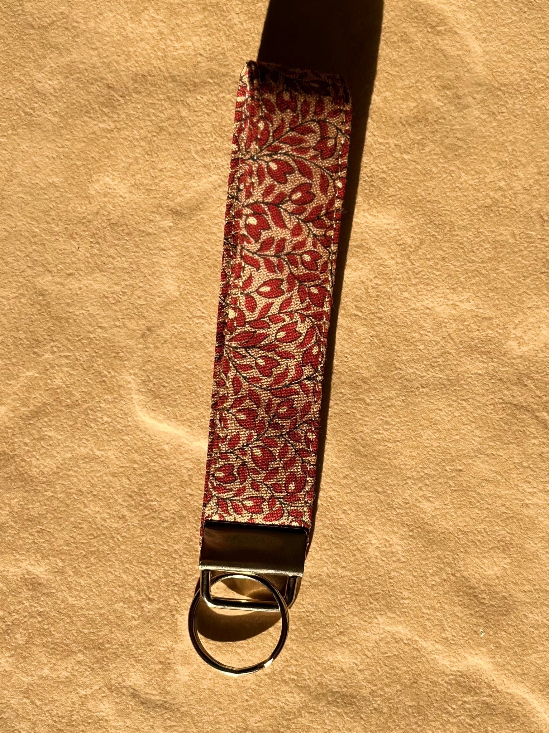 90s Bloom Wristlet