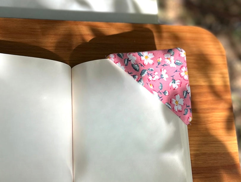 Hibiscus Bloom Corner Bookmark