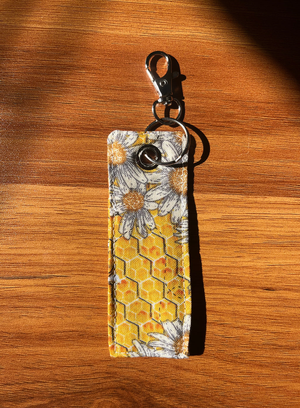 Daisy Honeycomb Print Chapstick/Lipstick Carrier