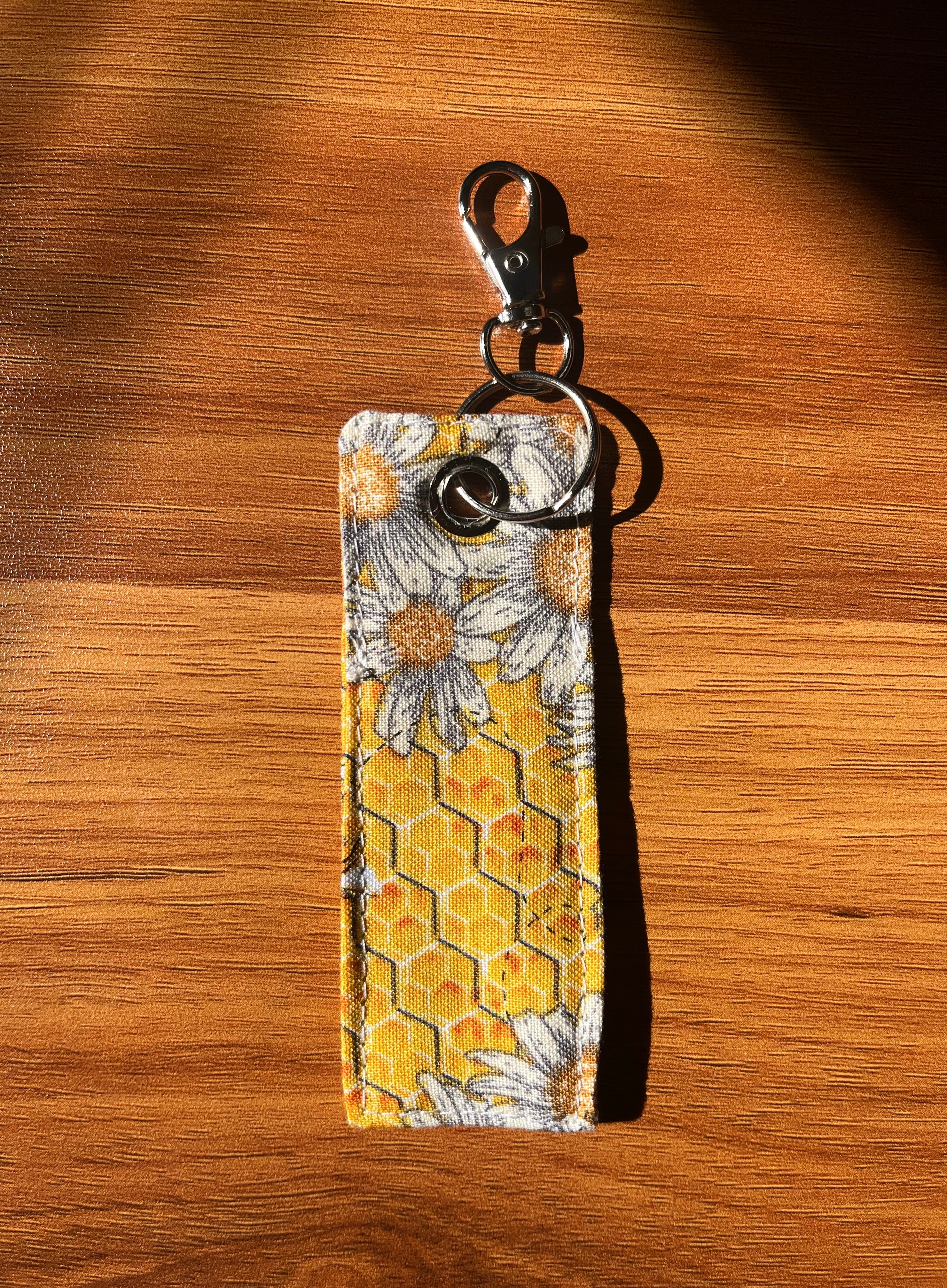 Daisy Honeycomb Print Chapstick/Lipstick Carrier
