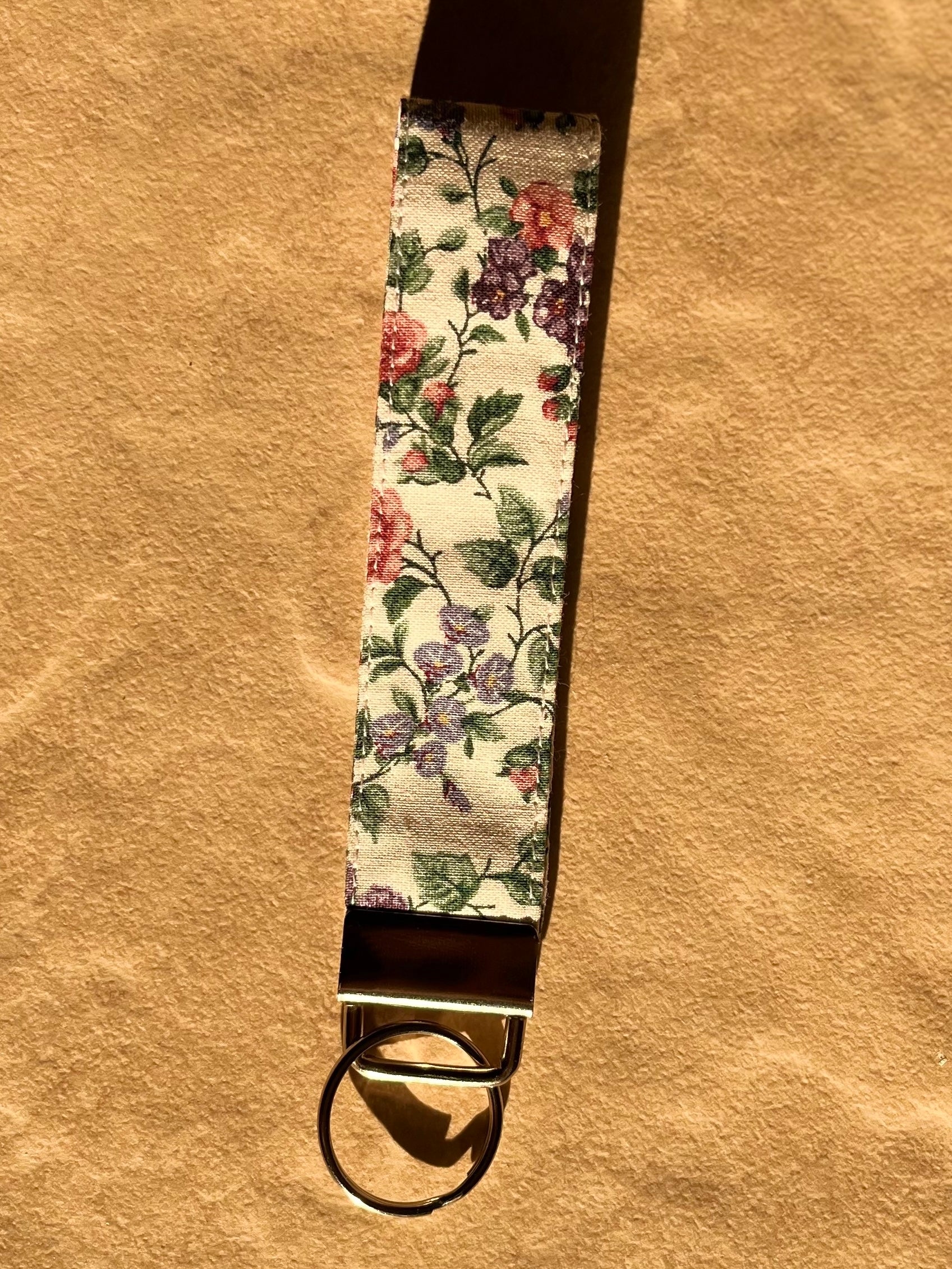 Vineyard Wristlet