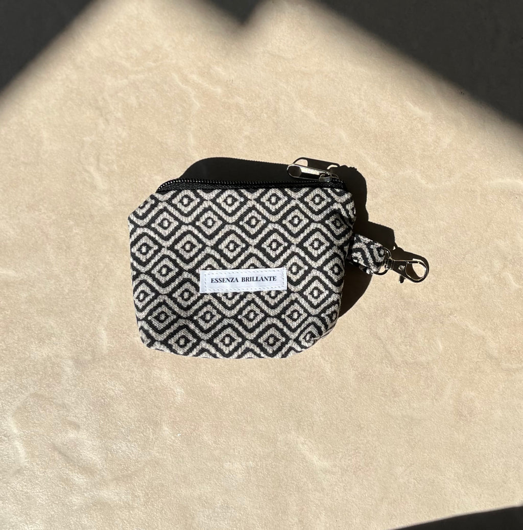 Compact Diamond Zipper Pouch