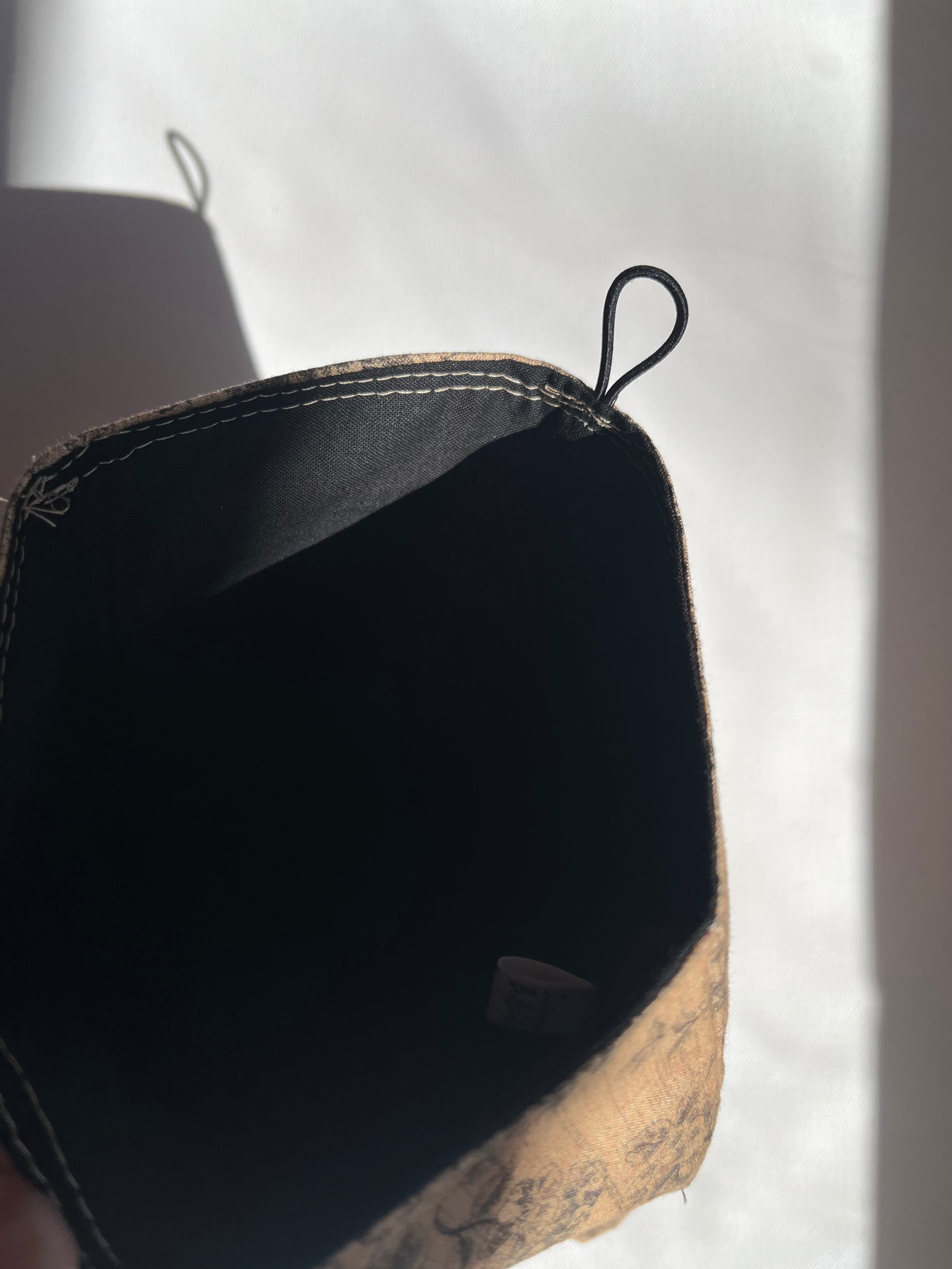 Brown Bloom Print w Front Pocket Book Sleeve