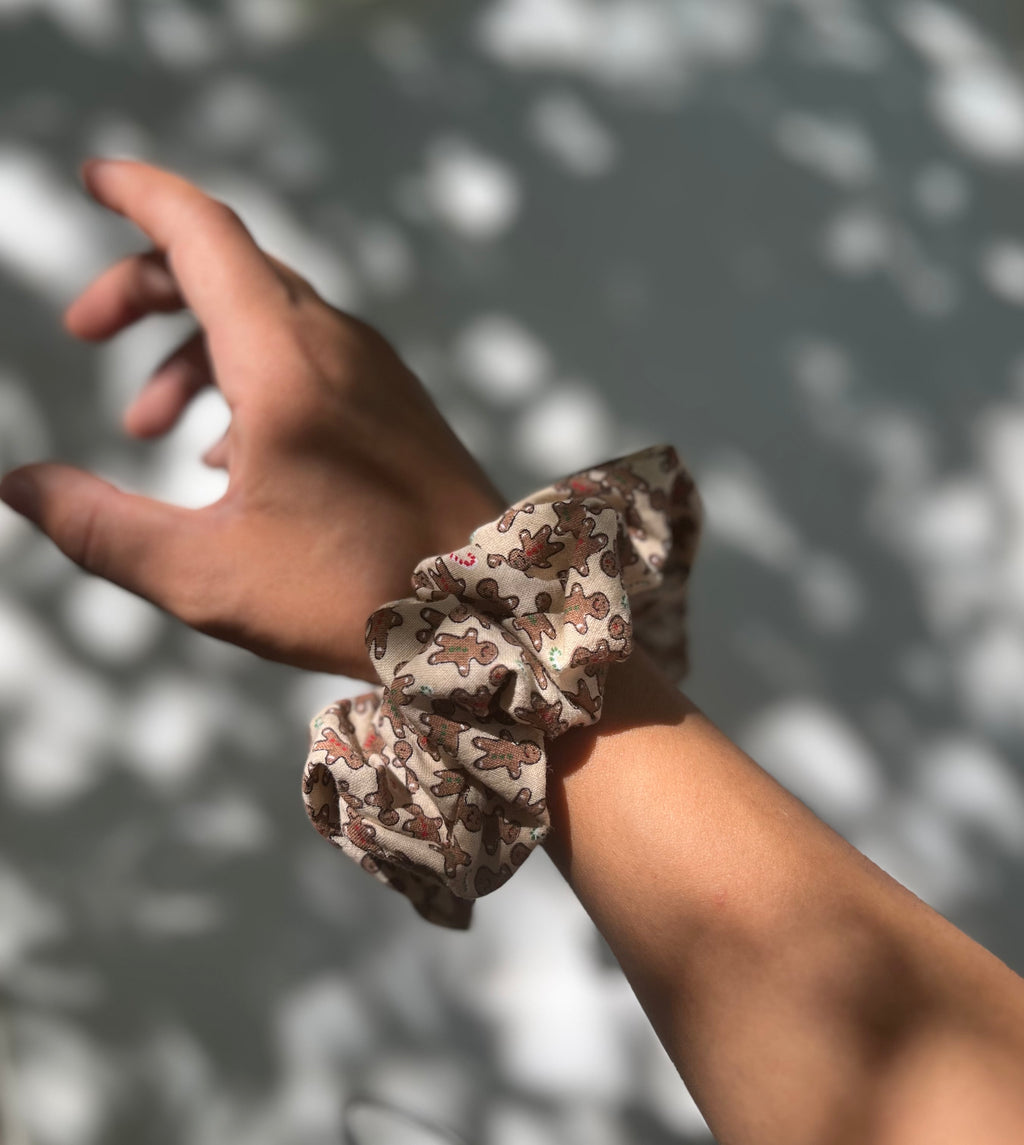 Gingerbread Scrunchie